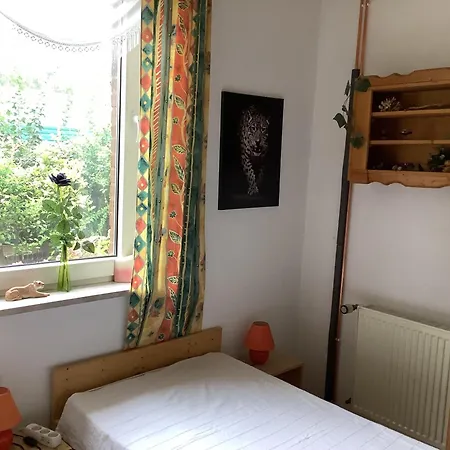 Separate Schoene Inclusive Parkplatz Daire *